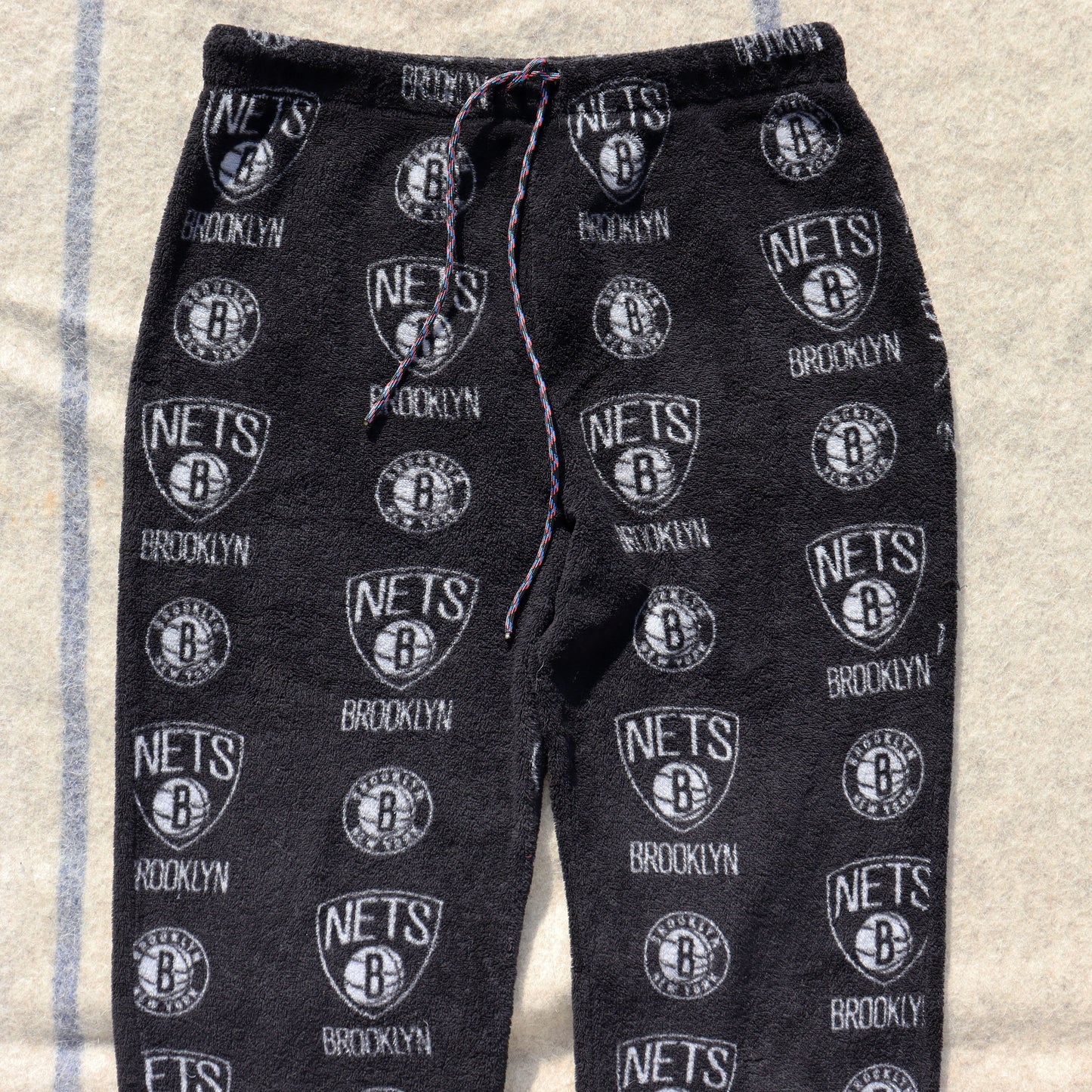 used : NBA Brooklyn Nets Pajama PT