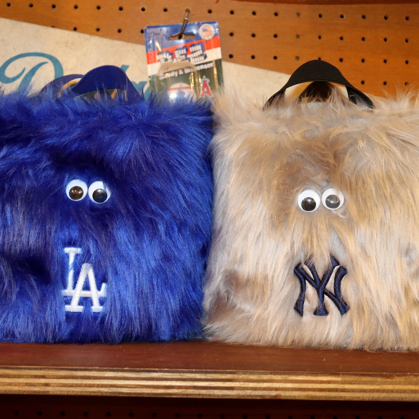 INFIELDER DESIGN×MLB：MLB-240 MLB FUR YYB