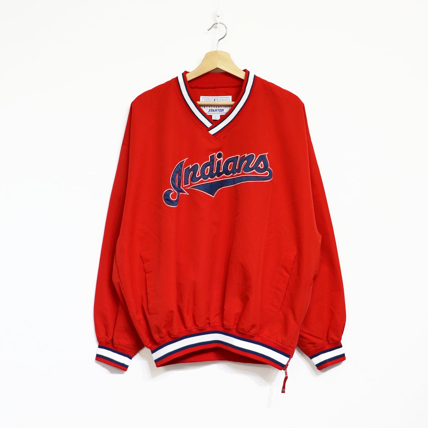 Used: (Starter) Indians Stadium JK [Scratches on the hem]