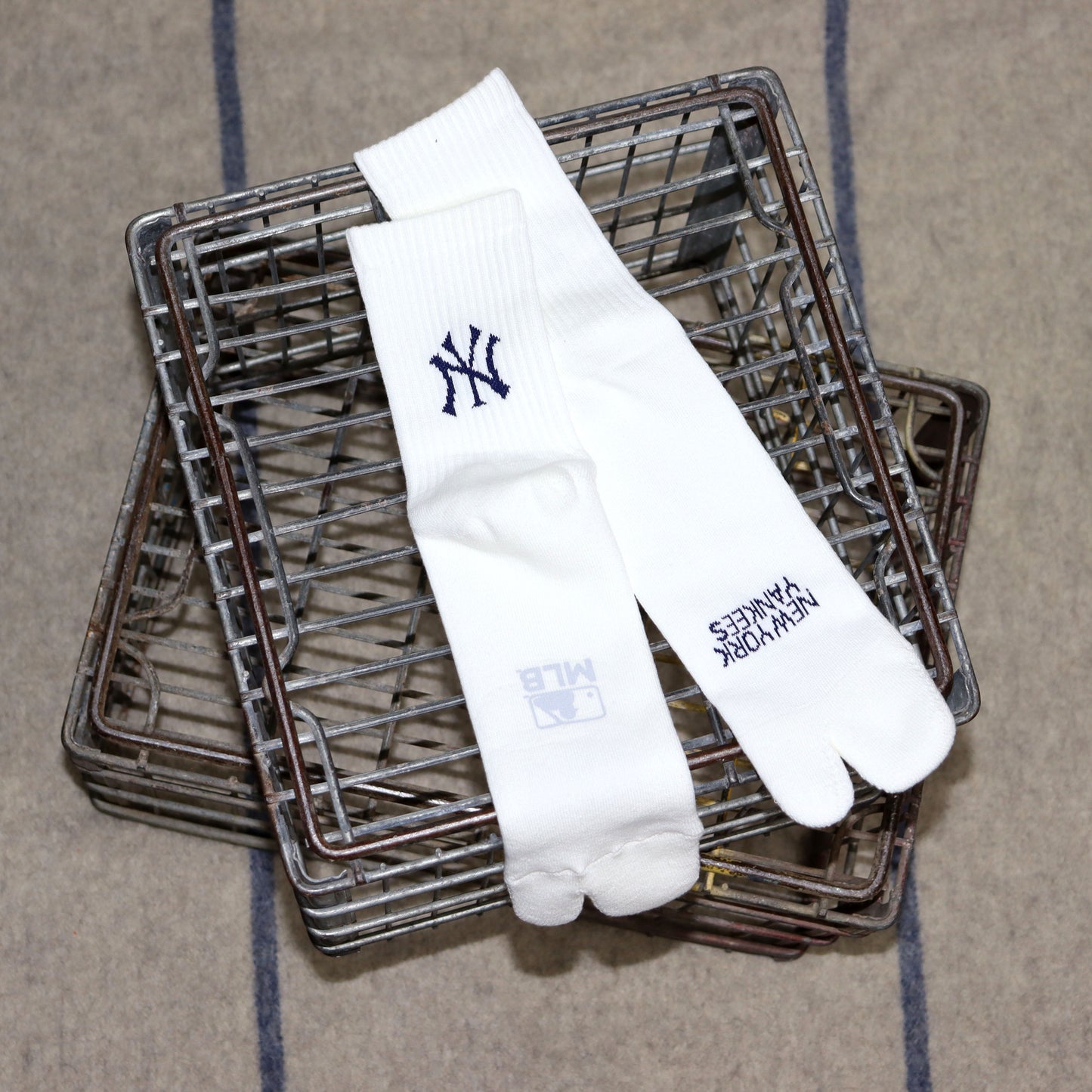 MLB×ROSTER SOX ：MLB-232 MLB TABI SOCKS