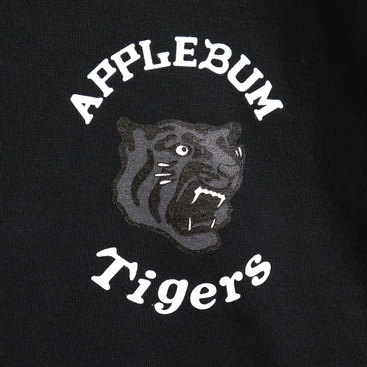 APPLEBUM : "Black Tiger" T-shirt [Gray]