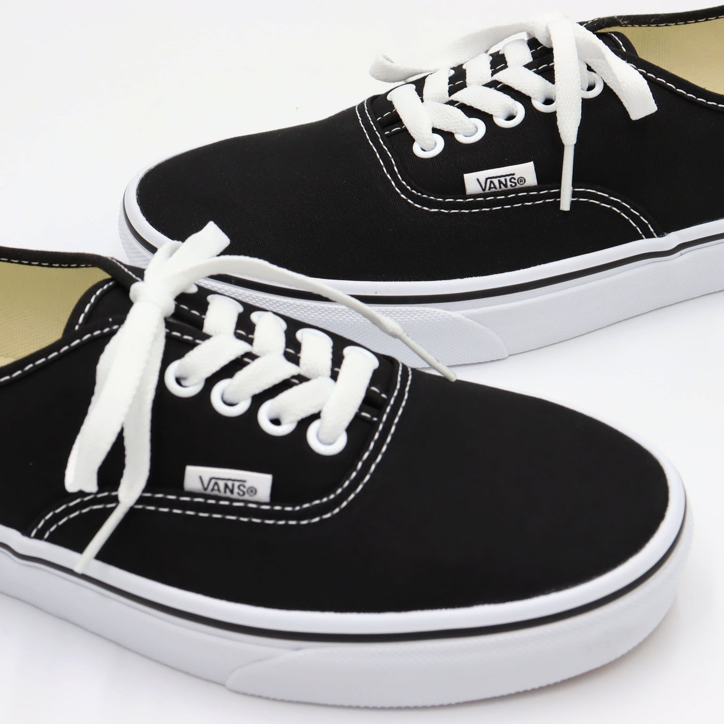 Vans: Authentic - Black