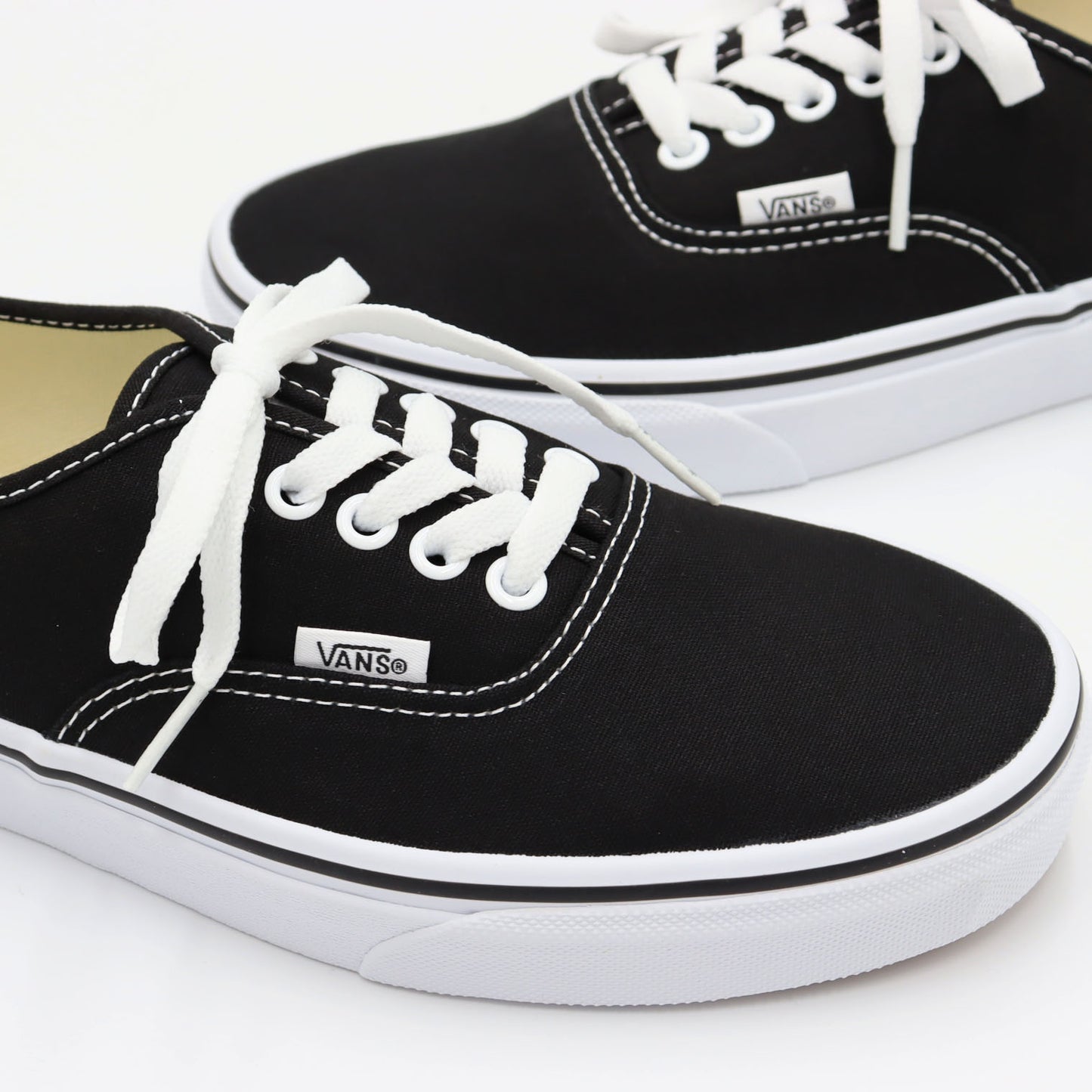 Vans: Authentic - Black