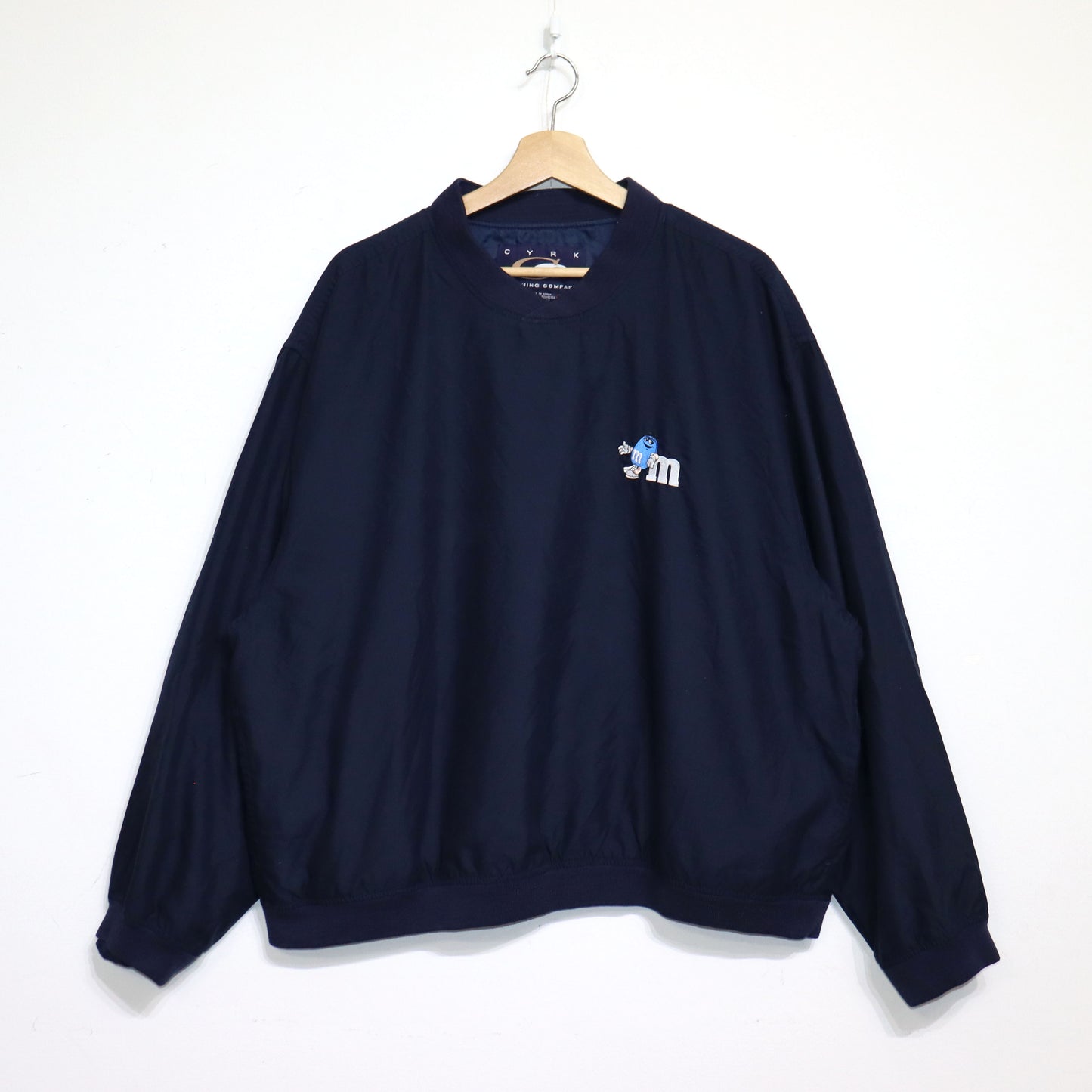 used : (CYRK) M&M Pullover